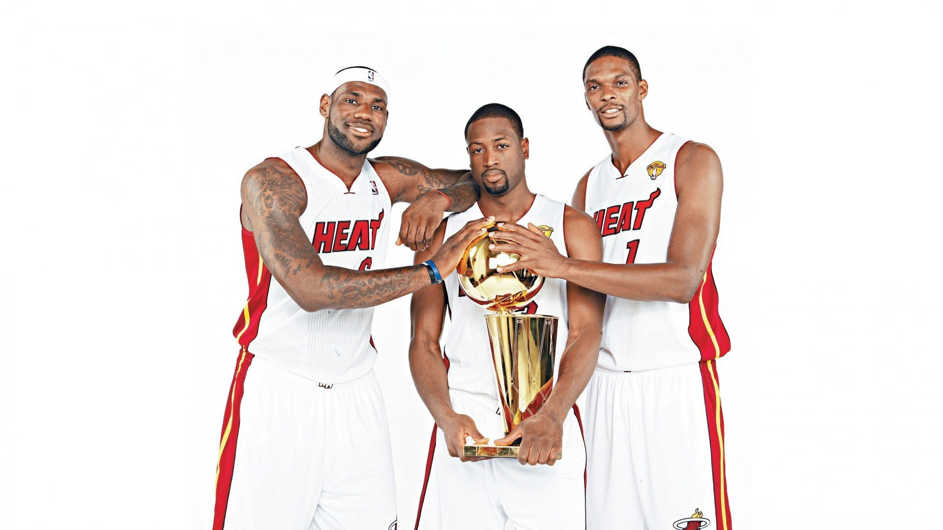 积极推动校园篮球创新计划,提升青少年的竞争意识和团队合作能力