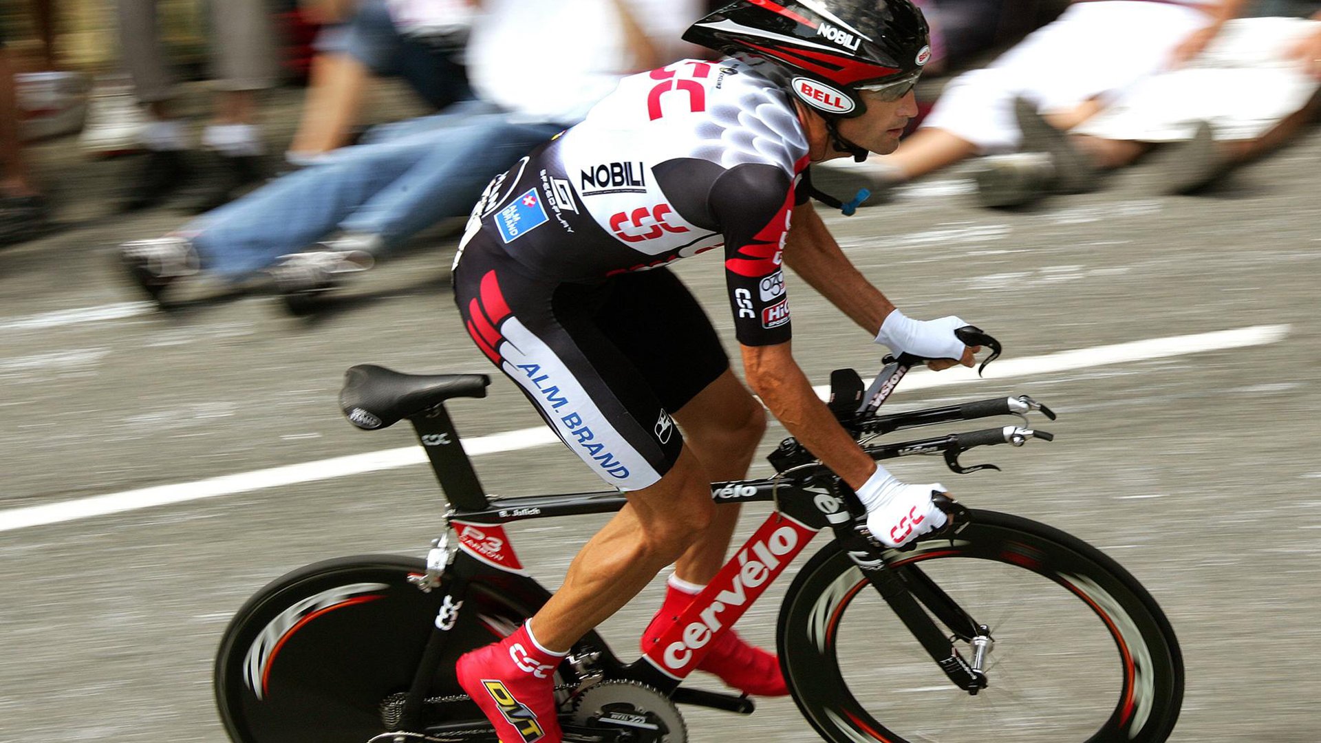 里尔力克斯特拉斯堡，继续保持不败，特里科和拉舍尔